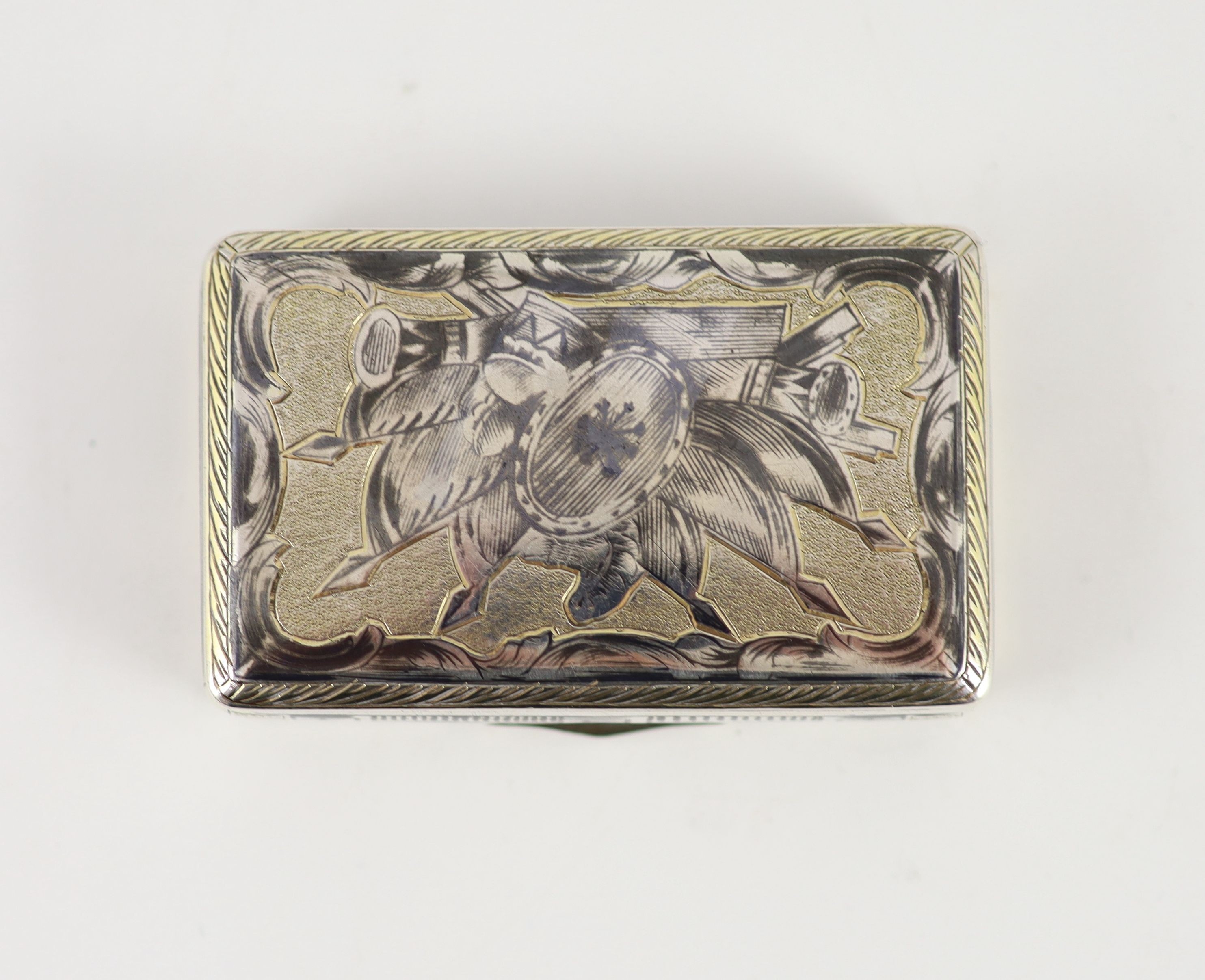 An early 19th century Russian 84 zolotnik parcel gilt silver and niello snuff box, assay master possibly Nicholai Brubovin,1830